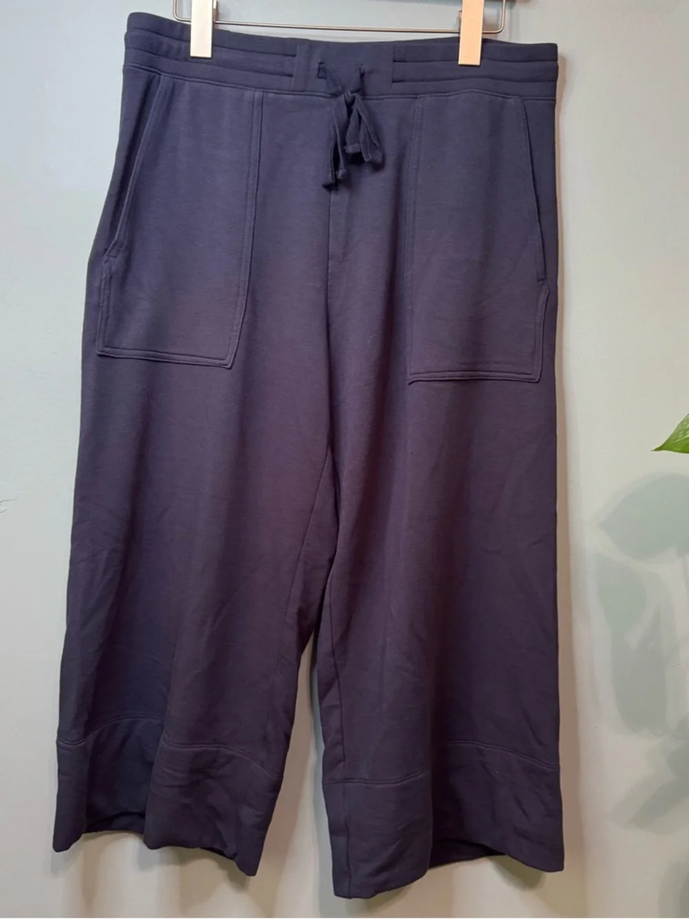 Quince SuperSoft Fleece Crop Wide Leg Pants in Navy Blue. Women’s Large - Picture 2 of 15